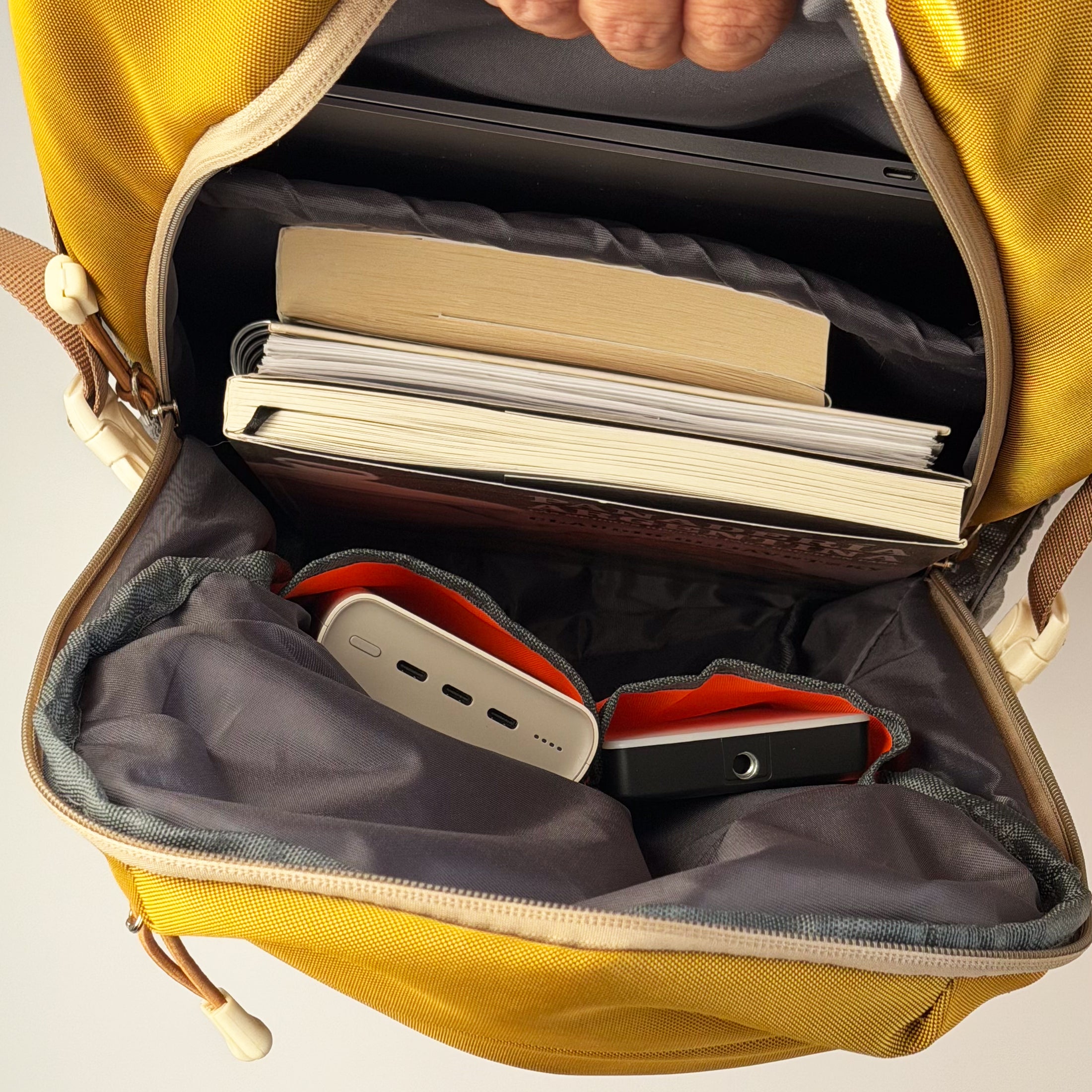 Mochila Norka One - Amarillo Senda 21 Lts